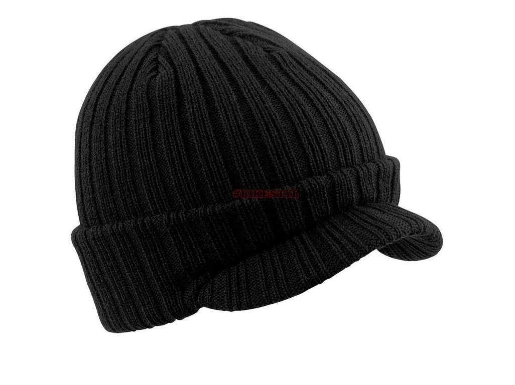Zimní pletená čepice s kšiltem black